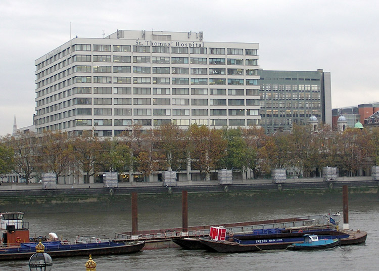 St Thomas' Hospital lighting is upgraded